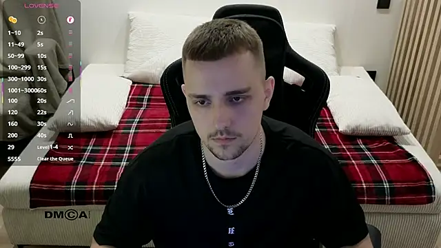 Larstar01 online show from March 2026 09:29:01 PM