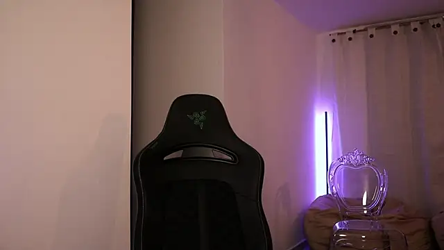 MarianaBranzz online show from February 2026 03:00:02 AM