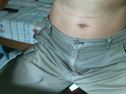 Snapshot of triangle0623 chatting on October 2025 10:03:01 AM triangle0623 online show from October 2025 10:03:01 AM