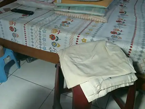 Snapshot of triangle0623 chatting on October 2025 09:11:01 AM triangle0623 online show from October 2025 09:11:01 AM