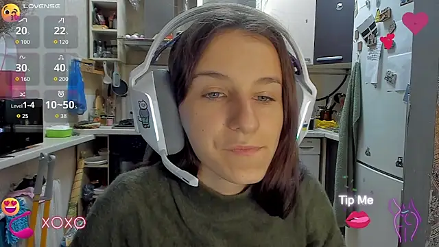  Nika Kik online show from September 2025 03:38:01 PM