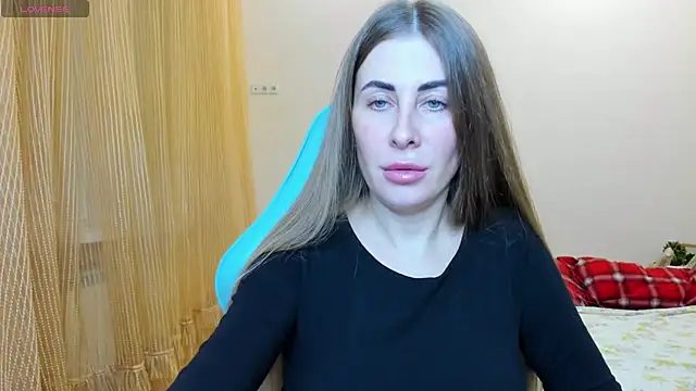 BarbaraKiss online show from December 2024 02:33:01 PM