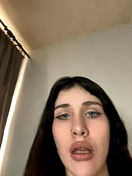 CherryCrystall online show from October 2025 11:08:02 AM