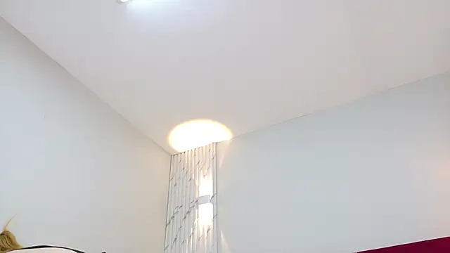 Snapshot of Emmaa_Blonde chatting on October 2025 10:36:01 AM Emmaa Blonde online show from October 2025 10:36:01 AM