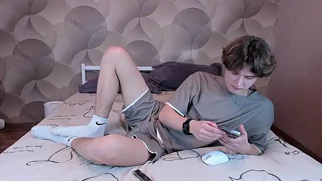 Snapshot of Ian_Flor chatting on February 2026 03:54:01 PM Ian Flor online show from February 2026 03:54:01 PM