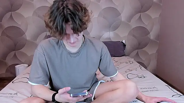 Snapshot of Ian_Flor chatting on March 2026 04:10:01 PM Ian Flor online show from March 2026 04:10:01 PM