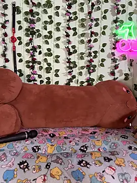 CherryBombBomb online show from May 2026 06:07:01 AM