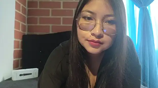 Snapshot of Caroll_Luna chatting on March 2025 05:41:02 PM Caroll Luna online show from March 2025 05:41:02 PM