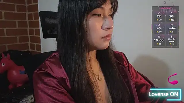 Snapshot of Caroll_Luna chatting on October 2025 01:58:02 AM Caroll Luna online show from October 2025 01:58:02 AM