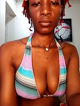 Snapshot of Ayrella02 chatting on November 2025 12:20:02 AM Ayrella02 online show from November 2025 12:20:02 AM