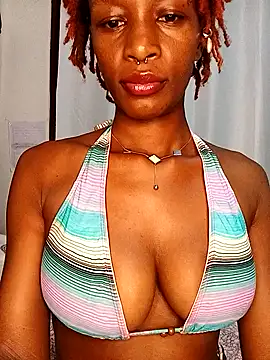 Snapshot of Ayrella02 chatting on December 2025 06:34:01 PM Ayrella02 online show from December 2025 06:34:01 PM