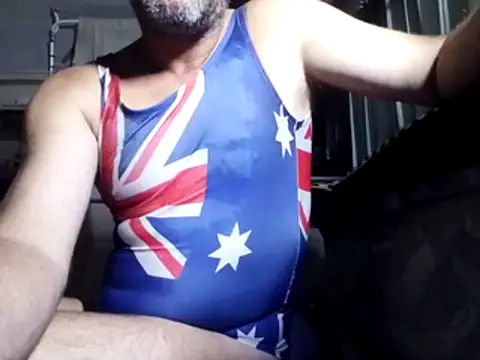 Snapshot of madaussiehere chatting on February 2026 05:52:01 PM madaussiehere online show from February 2026 05:52:01 PM