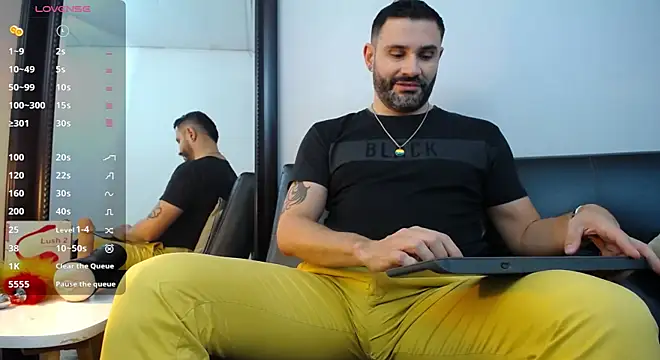 Snapshot of jonasbeards chatting on February 2025 07:19:02 PM jonasbeards online show from February 2025 07:19:02 PM