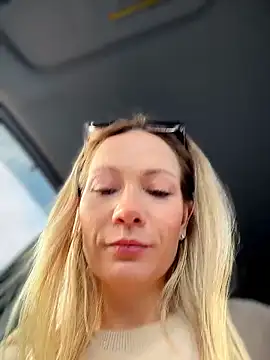 LavenderHot online show from April 2026 01:45:01 AM