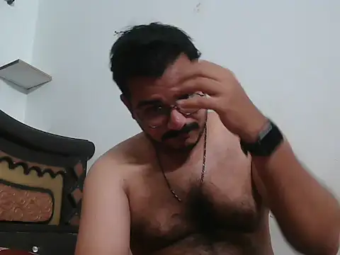 naughtymike0007 online show from April 2026 05:29:01 PM