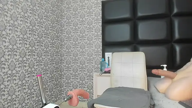 mature dollyy online show from April 2026 12:39:01 PM