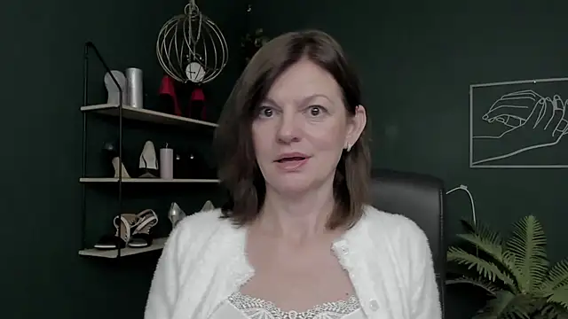 VivianWILD online show from November 2025 07:53:01 AM