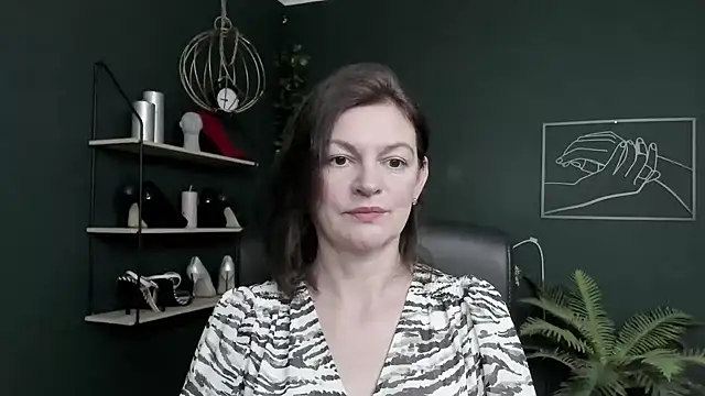 VivianWILD online show from June 2026 05:32:02 AM