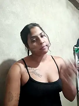 Giselabrunette25 online show from November 2025 10:00:02 PM