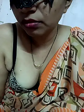 Snapshot of Hotanita99 chatting on December 2025 06:06:01 AM Hotanita99 online show from December 2025 06:06:01 AM