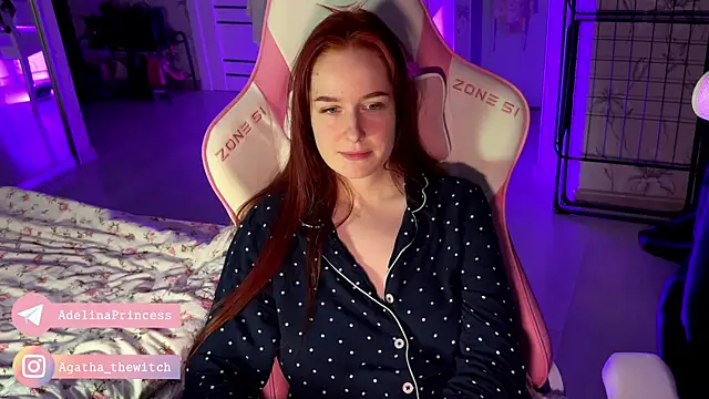 Snapshot of pearl_princess_ chatting on December 2024 01:28:01 AM pearl princess online show from December 2024 01:28:01 AM