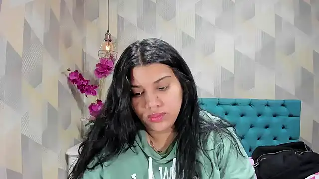 Snapshot of LindaBreeS chatting on September 2025 02:00:02 PM LindaBreeS online show from September 2025 02:00:02 PM