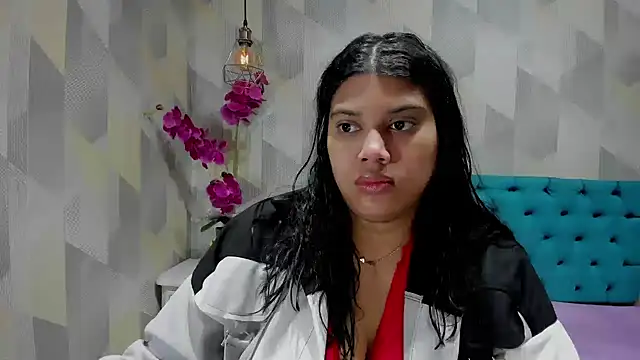 Snapshot of LindaBreeS chatting on October 2025 03:35:01 PM LindaBreeS online show from October 2025 03:35:01 PM