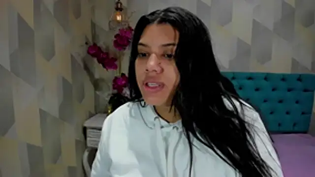 Snapshot of LindaBreeS chatting on October 2025 01:15:02 PM LindaBreeS online show from October 2025 01:15:02 PM