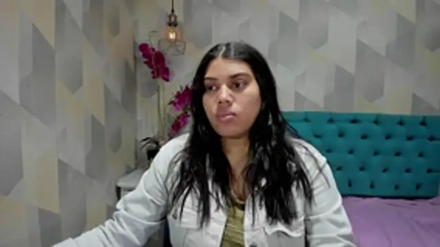 Snapshot of LindaBreeS chatting on November 2025 03:23:01 PM LindaBreeS online show from November 2025 03:23:01 PM