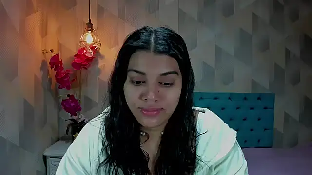 Snapshot of LindaBreeS chatting on January 2026 03:06:01 PM LindaBreeS online show from January 2026 03:06:01 PM