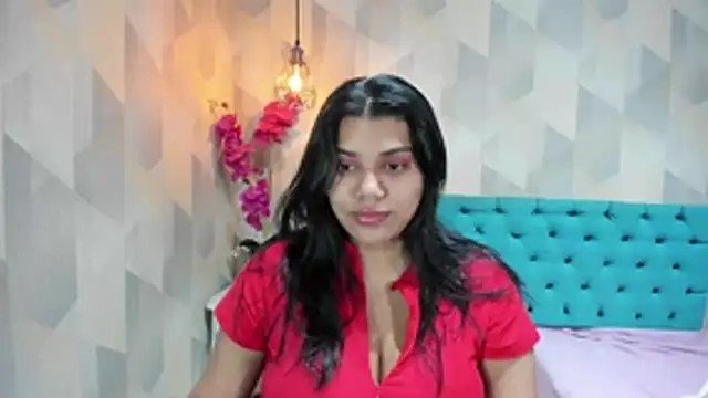Snapshot of LindaBreeS chatting on July 2026 10:44:01 AM LindaBreeS online show from July 2026 10:44:01 AM