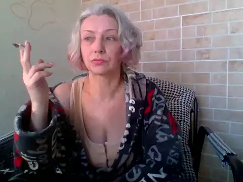 Lorie Carrie online show from March 2026 10:40:01 AM