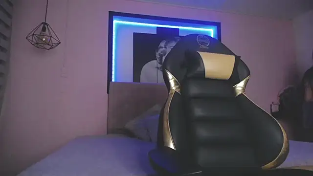 Andrea Ramos online show from March 2025 02:37:02 AM