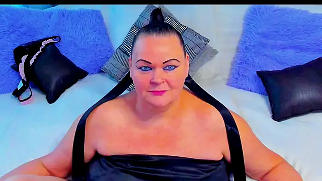 MilanaBiegert online show from December 2025 11:19:01 AM