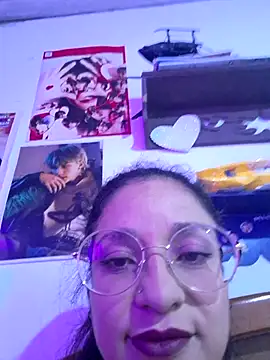 SerenaSweet online show from May 2026 07:22:01 PM