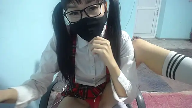 Snapshot of elllaaxx chatting on February 2026 03:45:02 AM elllaaxx online show from February 2026 03:45:02 AM