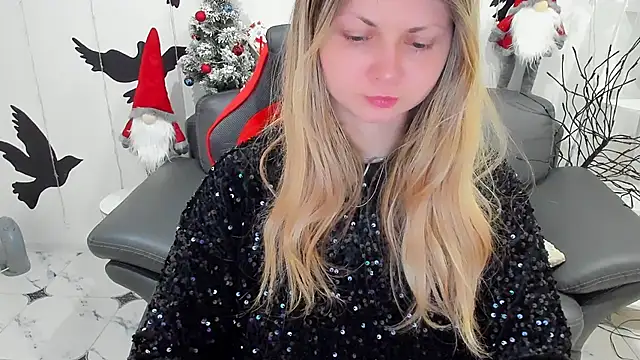 Snapshot of SmilingEmily_ chatting on December 2024 07:26:02 AM SmilingEmily online show from December 2024 07:26:02 AM