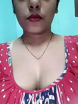 Snapshot of sexyindi_couple chatting on December 2024 06:24:02 AM sexyindi couple online show from December 2024 06:24:02 AM