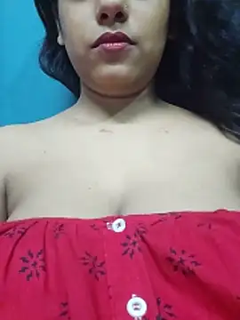 Snapshot of sexyindi_couple chatting on May 2026 02:58:02 PM sexyindi couple online show from May 2026 02:58:02 PM