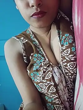 Snapshot of sexyindi_couple chatting on June 2026 07:32:02 AM sexyindi couple online show from June 2026 07:32:02 AM