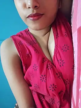 Snapshot of sexyindi_couple chatting on June 2026 05:54:02 AM sexyindi couple online show from June 2026 05:54:02 AM