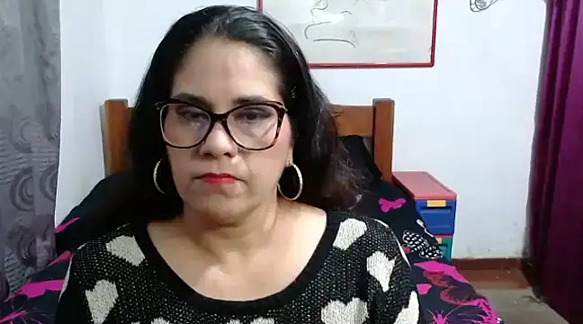 Snapshot of Mistresskloe01 chatting on December 2024 12:45:02 PM Mistresskloe01 online show from December 2024 12:45:02 PM