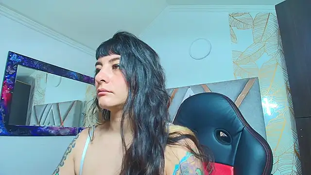 Naughty Kittenm online show from February 2026 11:31:02 AM