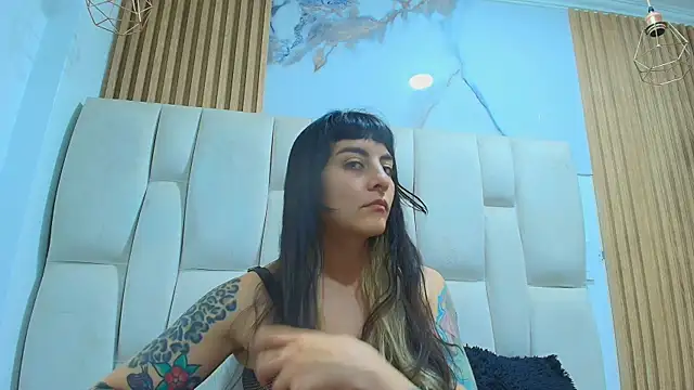 Naughty Kittenm online show from April 2026 01:41:02 PM