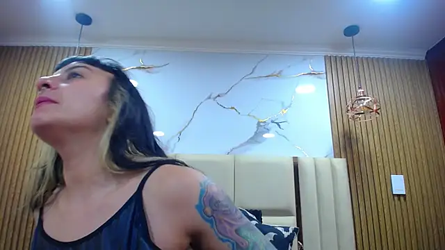 Naughty Kittenm online show from June 2026 11:31:01 AM