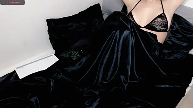 hotmask online show from February 2026 07:56:02 PM