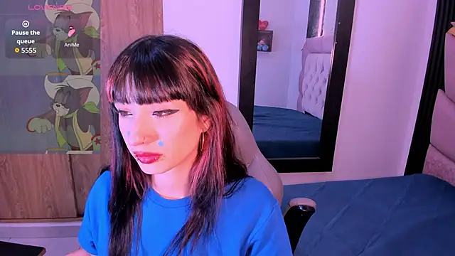 laurem-paulette online show from October 2025 07:47:02 PM