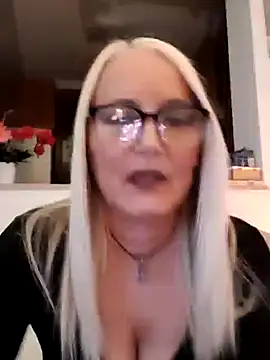 Snapshot of kikkastar chatting on January 2025 07:42:01 PM kikkastar online show from January 2025 07:42:01 PM
