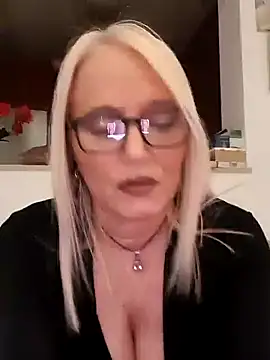 Snapshot of kikkastar chatting on January 2025 07:47:02 PM kikkastar online show from January 2025 07:47:02 PM