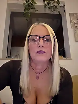 Snapshot of kikkastar chatting on March 2025 08:00:01 PM kikkastar online show from March 2025 08:00:01 PM